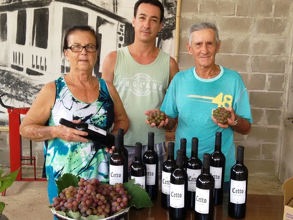 Família Cetto em Cachoeira Alta produção de uva e vinho
