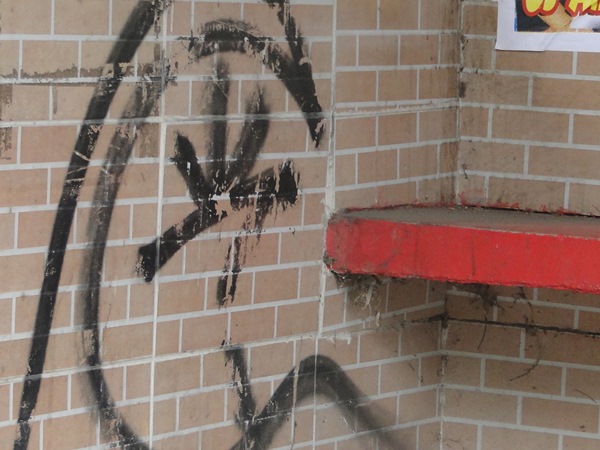 abrigos de onibus pintados em marechal floriano 1