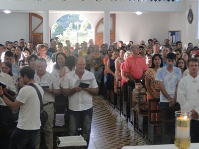 Alegria e crença invadem capela de Nossa Senhora Aparecida 9