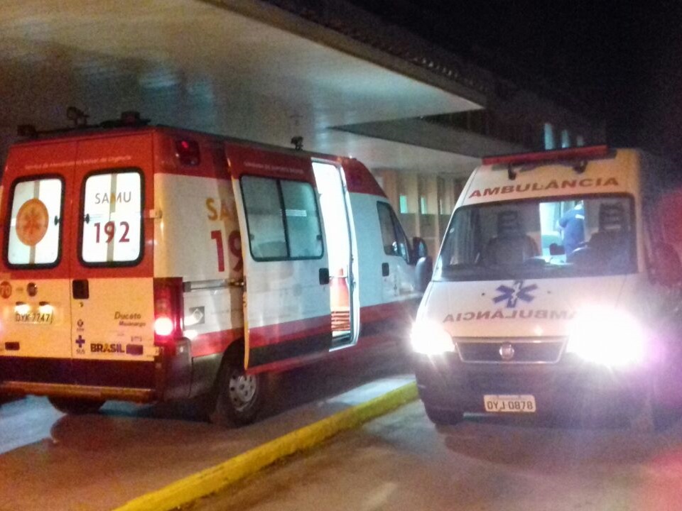 acindente com caminhao deixa ois ferios em conceicao do castelo 1