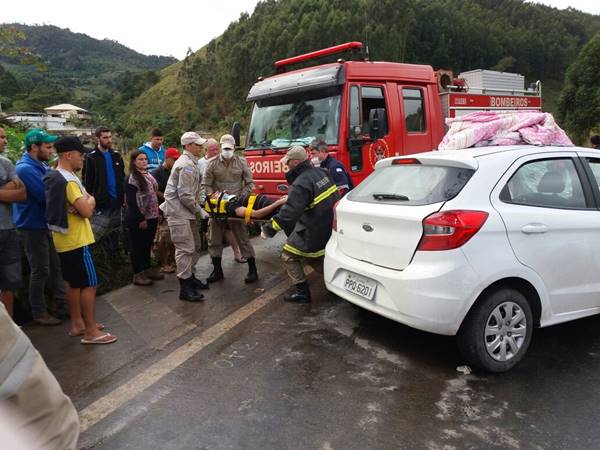 Acidente na BR 262 mata duas pessoas e fere sete 2