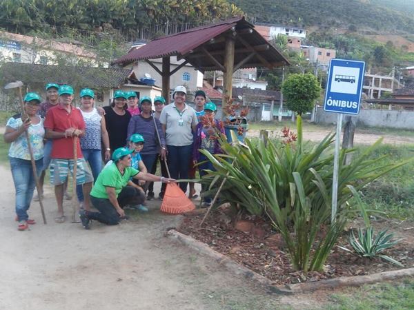 Moradores fazem curso para deixar comunidade mais bonita em Marechal 2