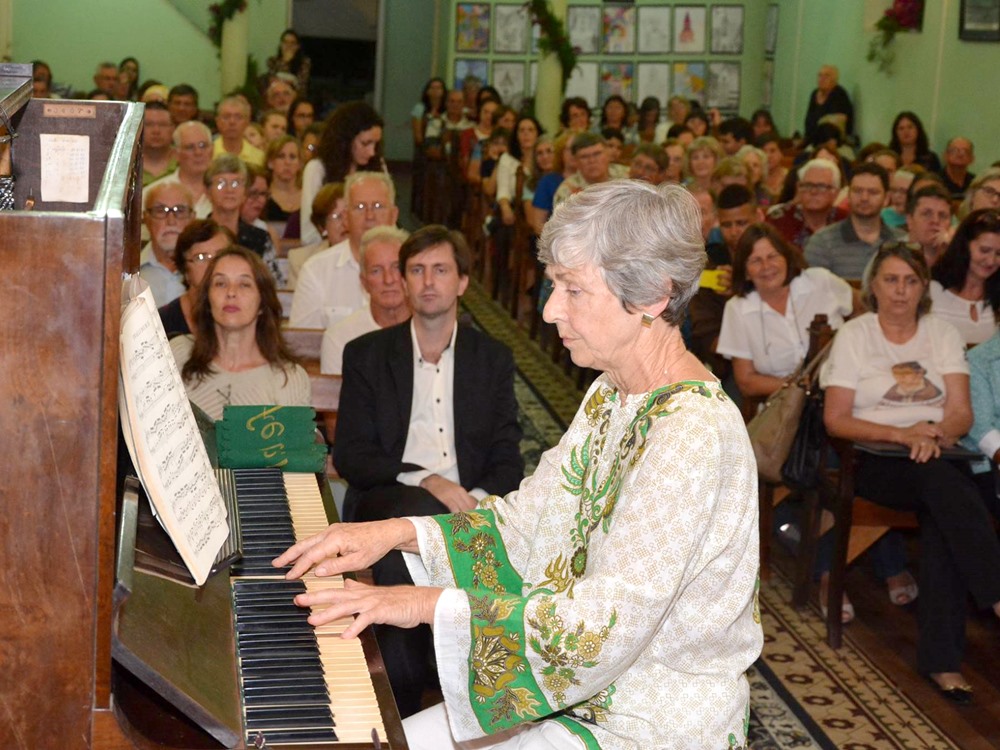 micaela recebe homenagem 3