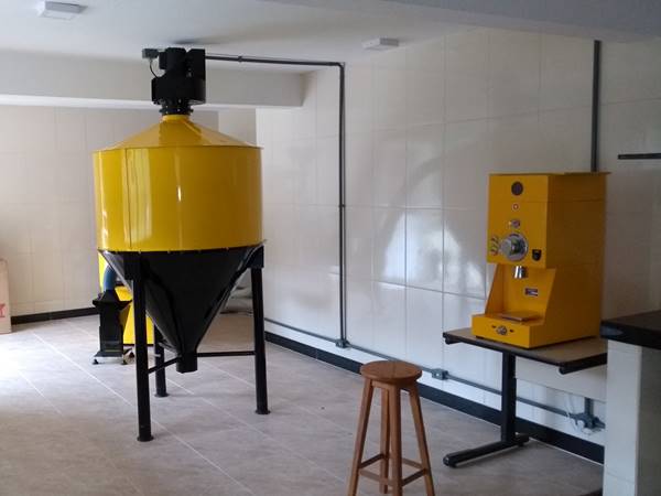 Produtor rural de Alfredo Chaves monta pequena agroindustria de cafe com apoio do SenarES 2