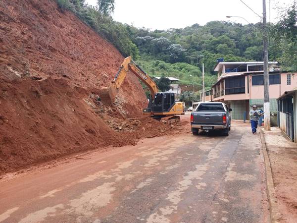 Manutencao de estradas sera prioridade em Marechal Floriano em 2018 3
