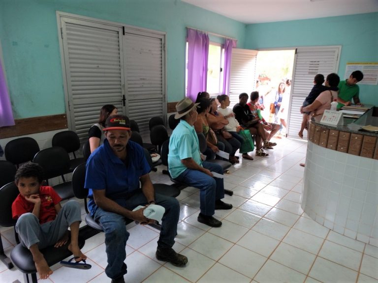 Populacao pede medicos em Unidade de Saude de Santa Teresa 03