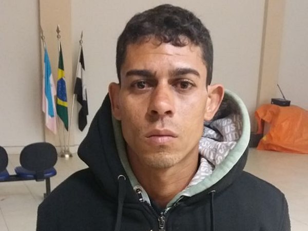 Jovem e preso com 6 kg de maconha em Venda Nova do Imigrante 2