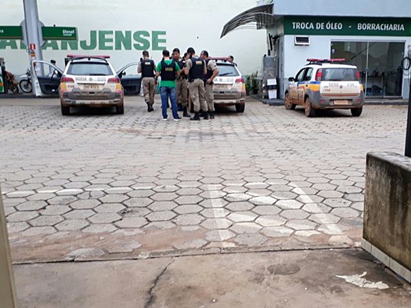 Bandidos que detonaram Agencia bancaria em Minas Gerais teriam fugido sentido Laranja da Terra e Afonso Claudio 3