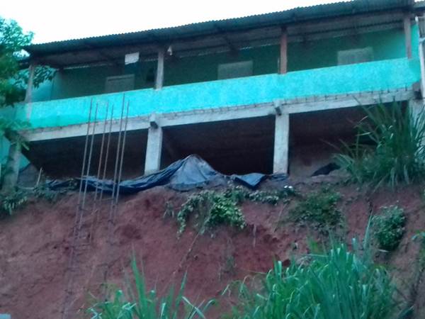 Chuva derruba casa carrega pontes e causa deslizamentos de terra em Afonso Claudio 4