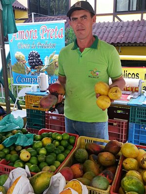 Diretoria da feira de Marechal Floriano quer o fim das multas 2
