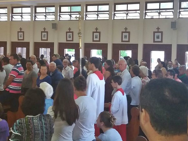 Setecentos catolicos na missa deste domingo 11 em Marechal Floriano 2