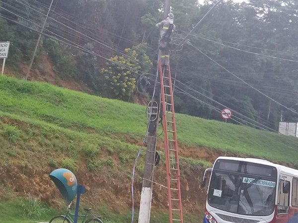 Suspenso o fornecimento de energia eletrica em um bairro Marechal Floriano 2