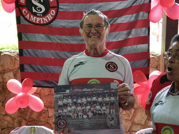 Tecnico do primeiro time de Futebol Feminino do Sport Club Campinho e homenageado 2