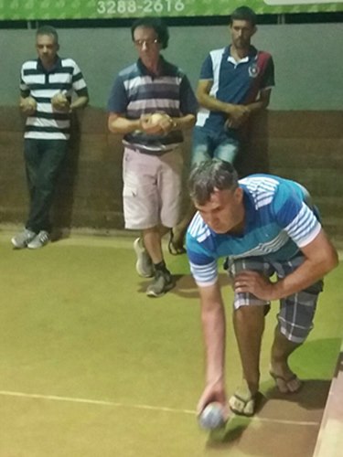 Elinho e Jocinho vencem competicao de bocha em Marechal Floriano 2