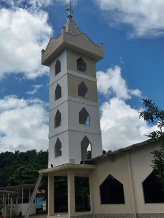 Festa para comemorar a chegada de sinos gigantes na Igreja Luterana