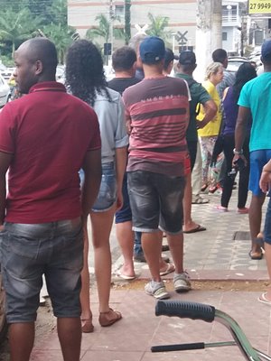 Filas enormes para faturar RS 45 milhoes em Marechal Floriano 2