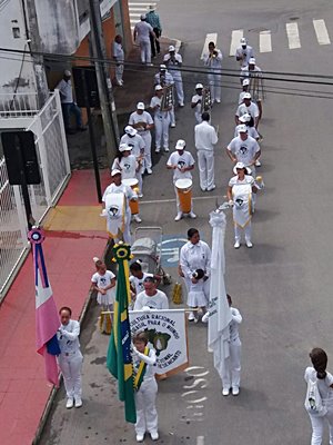 Grupo de homens e mulheres propagam o uso do pensamento em Marechal Floriano 3