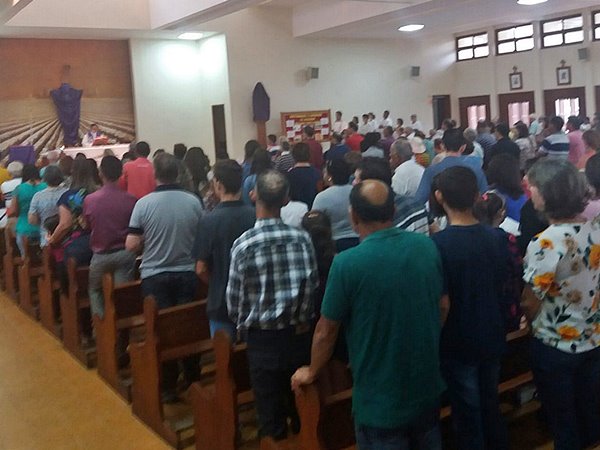 Igreja Catolica de Marechal Floriano prega contra a violencia 3