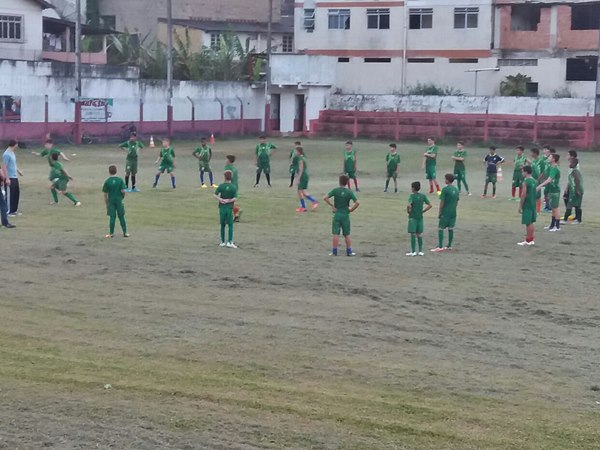 Quantidade de meninos atinge o numero ideal nos treinamentos de futebol em Marechal Floriano
