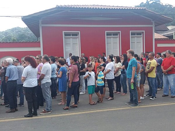Sexta feira 30 Santa com Via Sacra pelas ruas e celebracao na Matriz de Marechal Floriano 2
