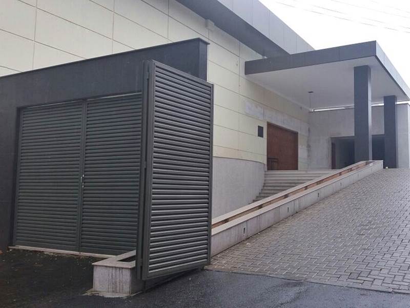 Catolicos da Regiao Serrana participam da Procissao dos Homens em Vila Velha