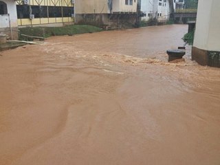 Chuva forte desde a noite de domingo ameaca enchente 4