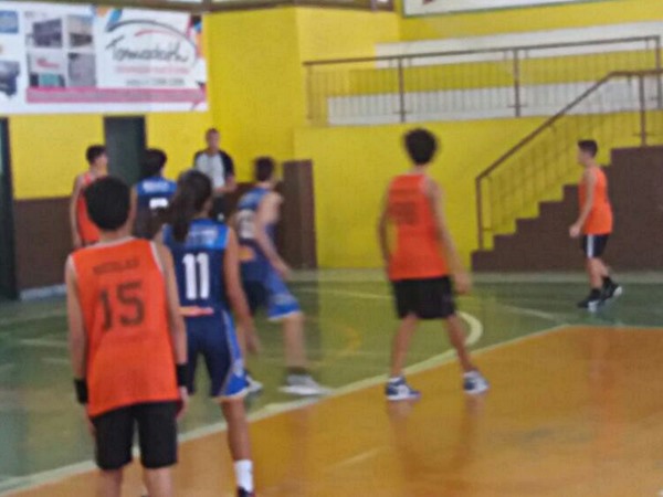 Competicao de basquete continua nesta manha de domingo 15 em Marechal Floriano 2