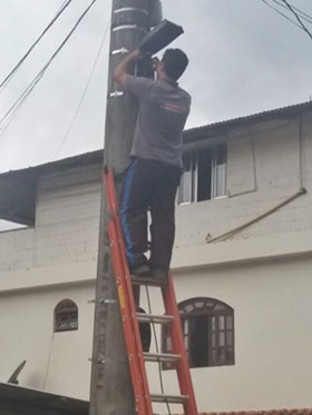 Limpeza da Marechal Floriano começa e rio se mantem com nível alto 2