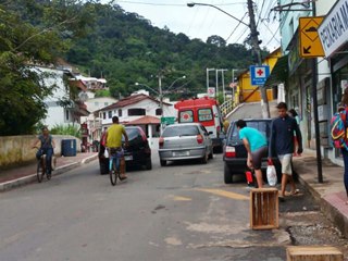 Mulher atropelada e socorrida pela equipe do SAMU em Marechal Floriano 2
