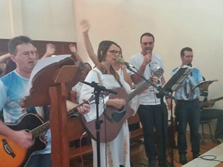 Multidao lota a igreja de Marechal Floriano na Festa de Nossa Senhora da Penha 2