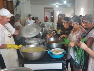 Multidao lota a igreja de Marechal Floriano na Festa de Nossa Senhora da Penha 7