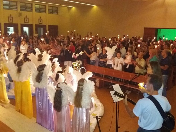 Procissao luminosa e coroacao da imagem de Nossa Senhora da Penha em Marechal Floriano 04