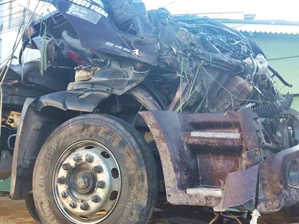 Acidentes na BR262 e em estrada vicinal na regiao serrana provocam morte e ferimentos 2
