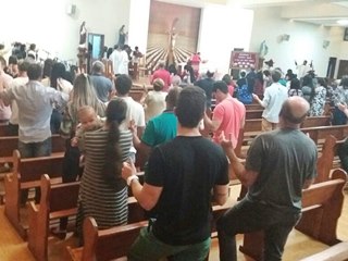 Encerramento emocionante da Missa de Pentecostes na Igreja de SantAna em Marechal Floriano 2