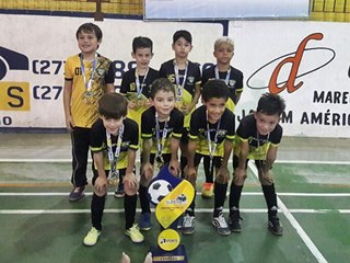 Meninos de Marechal Floriano são bicampeões do torneio Super 8 Futsal 2