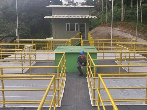 Moradores comemoram fim dos mosquitos provocados pela ETE da Cesan em Marechal Floriano 2