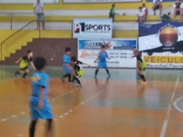 Sinuca e futebol de salao infantil movimentam Marechal Floriano 3