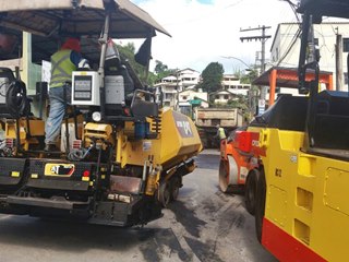 Trânsito intenso deixa lenta obra de asfaltamento em Marechal Floriano 3