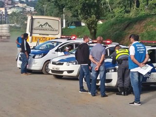 Veículos escolares de Marechal Floriano fiscalizados pela PM e DETRAN 2
