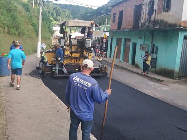 Asfaltamento de ruas em Marechal Floriano esta sendo concluido 2
