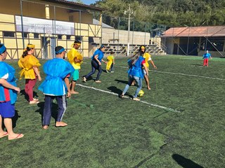 Galera da Pestalozzi de Marechal Floriano é Brasil no campo 2