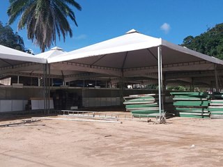 Palcos estão sendo montados para Festa Italemanha em Marechal Floriano 2