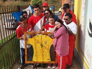 Pestalozzi de Marechal Floriano sorteia camisa oficial da Seleção Brasileira 2