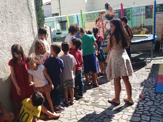 Brincadeiras e leituras da Bíblia para as crianças na Assembléia de Deus de Marechal Floriano