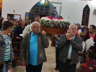 Comunidade de Todos os Santos em Guarapari encerra no sábado 23 a peregrinação da imagem de SantAna
