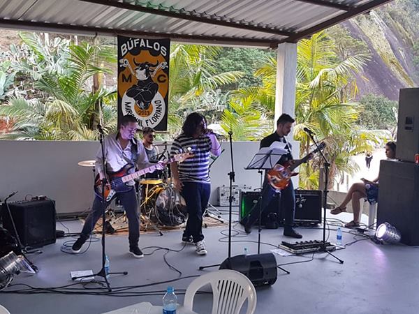 Duzentos motociclistas comemoram aniversario de entidade em Marechal Floriano 5