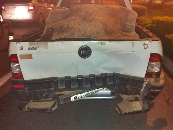 Ex taxista de Marechal Floriano conduzindo carro embriagado colide na traseira de dois carros 3