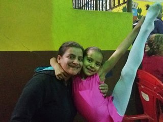 Ginástica rítmica em noite fria anima famílias de Marechal Floriano 3