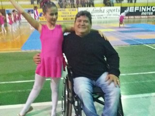 Ginástica rítmica em noite fria anima famílias de Marechal Floriano 4