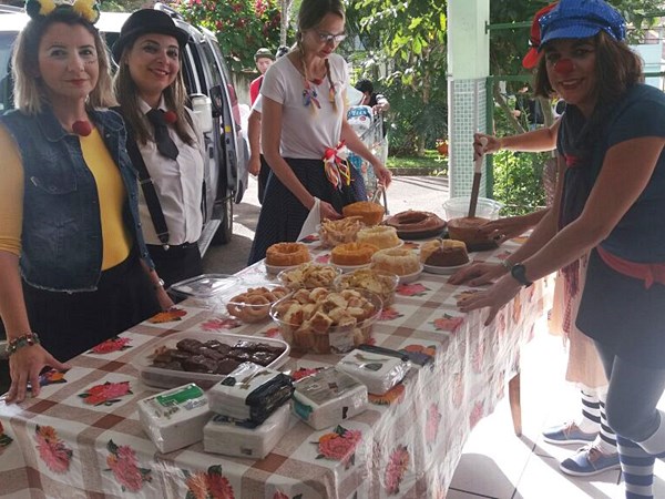 ONG da Grande Vitoria faz doacoes a entidade de idosos de Marechal Floriano 2